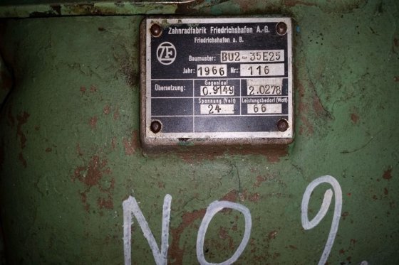 1966 ZF BU2-35E25