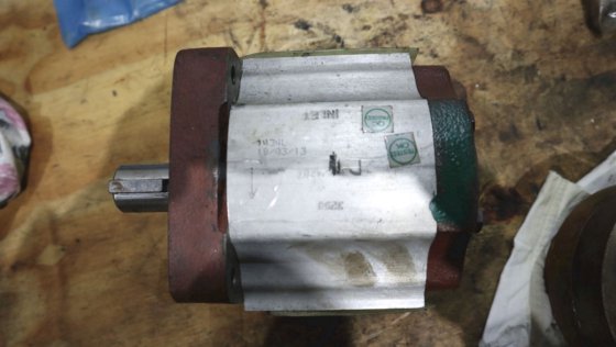 2013 液压泵泵 P8 15-1