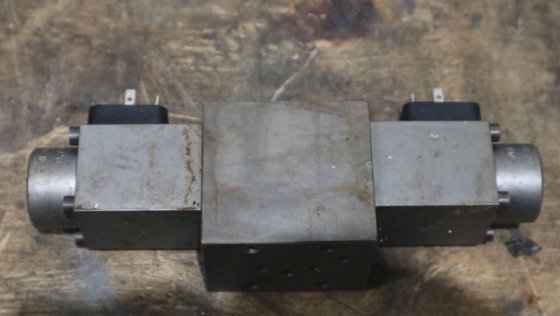 液压控制阀 MR-2121-878/B 3/2