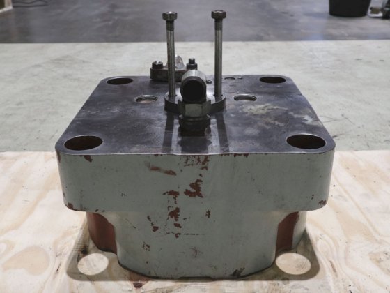 1999年式 ヴィッヒマン AX シリンダーヘッド タイプ3