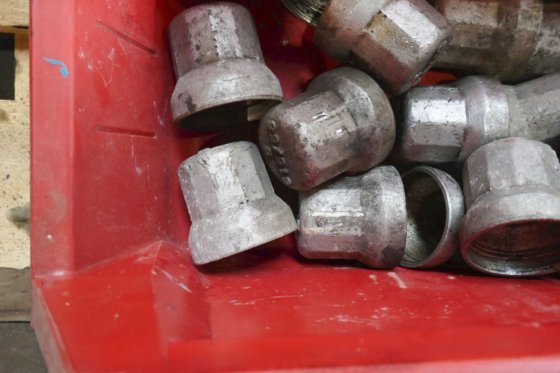 ベルゲン ウルスタイン ロールスロイス シリンダーヘッドロッドボルト用カバー