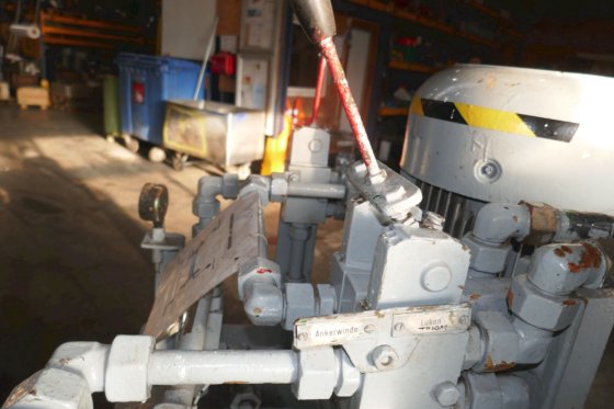 1985 液压体育场