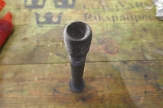 MAN B&W 连杆螺栓