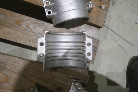 鲁泰克 VG 85-328 铝夹钳