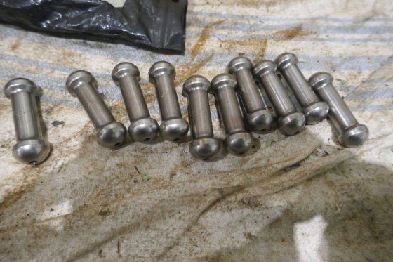 卑尔根-乌尔斯坦劳斯莱斯防撞螺栓 092049