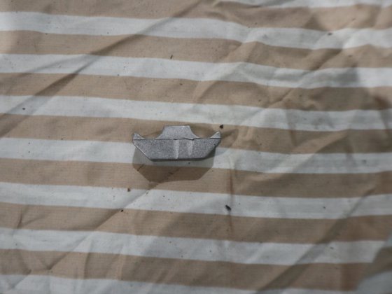 キャタピラークランプ