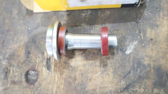 卡特彼勒轴-水 172-5185