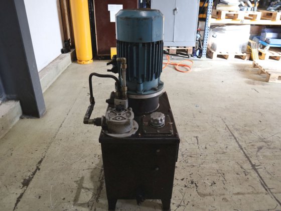 油圧ステーション 7,5kw