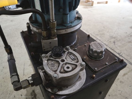 液压站 7.5 千瓦