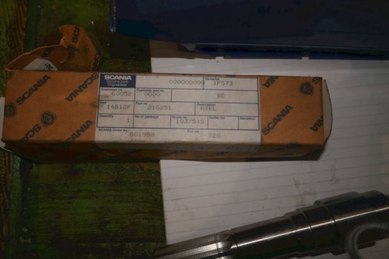 スカニアウォーターポンプシャフト216251