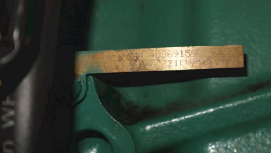 2016 ボルボ・ペンタ D9A2J MH