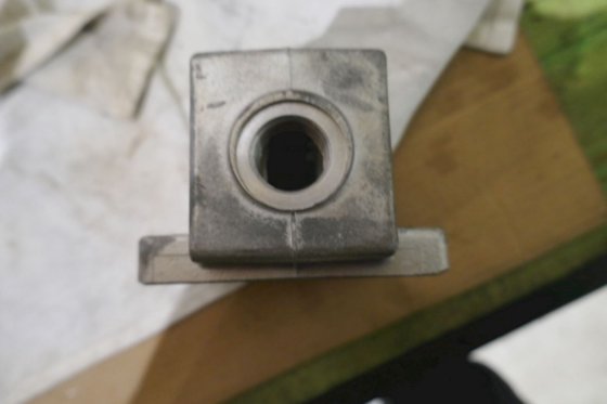 PVG バルブレバー用鋳造ハウジング 109025