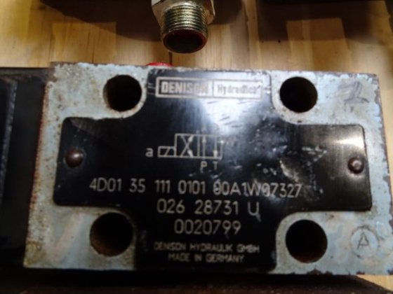 丹尼森 4D01 30 111 0101