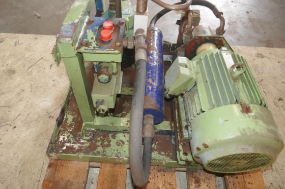 马佐奇动力转向泵