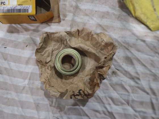 キャタピラーシールA