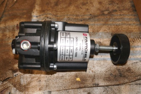 飞兆稳压器 10262