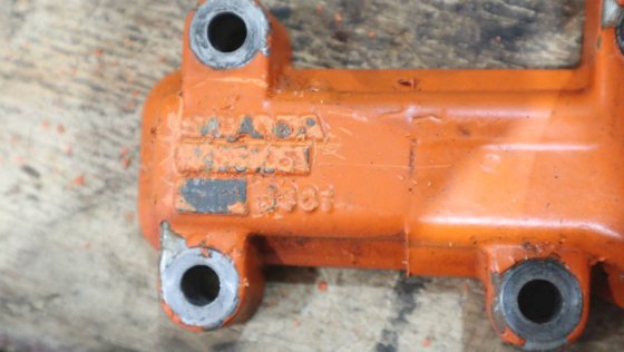 Scania オイル フィルター スピナー 1458105