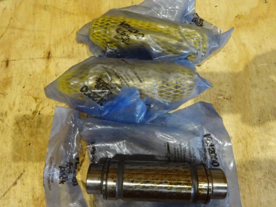 Sulzer 辊轴销（阀门驱动装置）