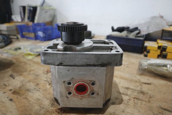 ウルトラ 1893 4293 油圧ギアポンプ