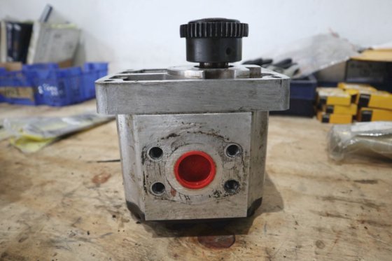 Ultra 1893 4293 液压齿轮泵