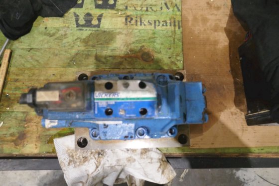 维克斯 DG5VH82ATMUH530 定向控制阀