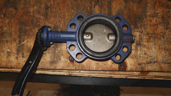 带锁定杆的 Zesa 蝶阀