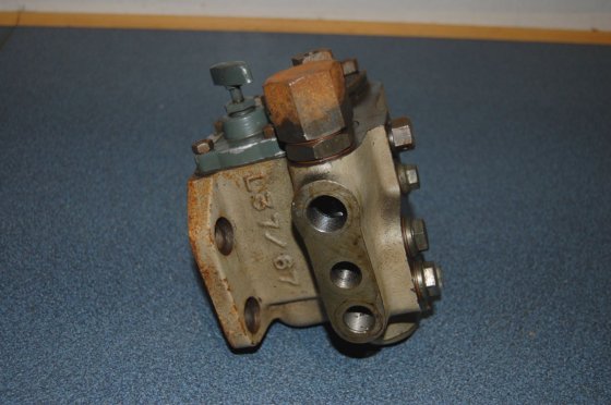 ベルゲン・ウルスタイン・ロールスロイス・ナイフフィルター/レリーフバルブ