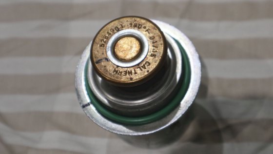 2014 康明斯节温器