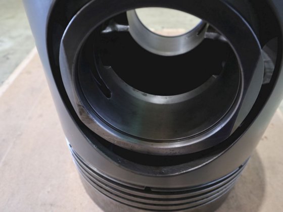 2000 洋马 N330L-EV 活塞