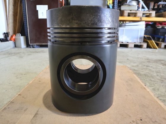 2000 洋马 N330L-EV 活塞