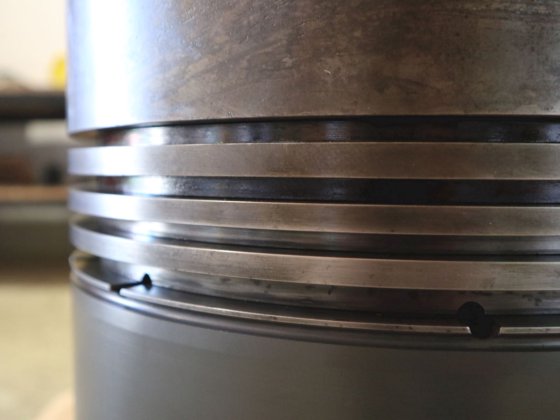 2000 洋马 N330L-EV 活塞