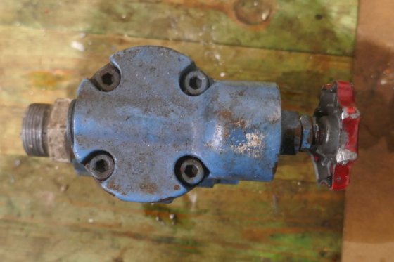 用于管道安装的 Vickers ECT06FV10TB 泄压阀