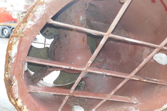 トンネル・スラスター