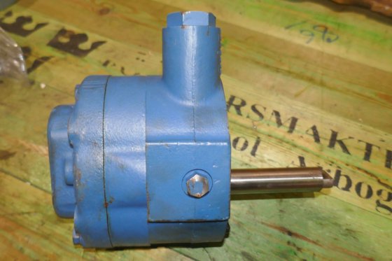 Bomba de carga Sauer SPV24