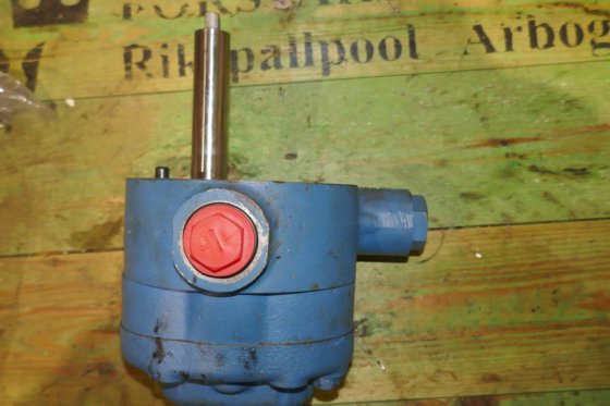 Bomba de carga Sauer SPV24