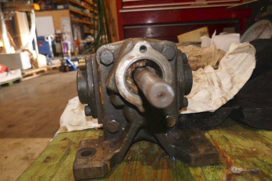 1985 クラハト KF3/80 B10B A0A