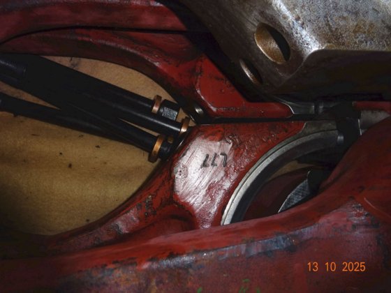 道依茨连杆 M628