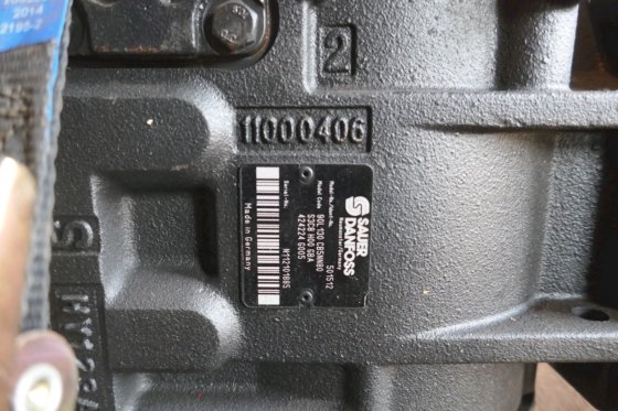 萨澳丹佛斯 90L130CB5NN8053C8H00GBA424224G005