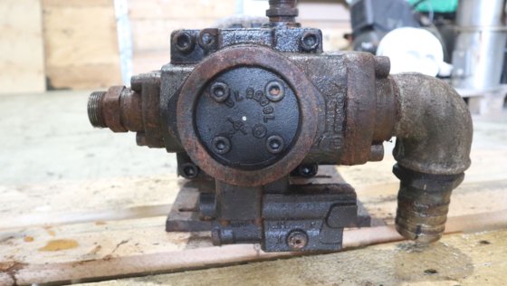 萨澳丹佛斯液压活塞泵 7003071