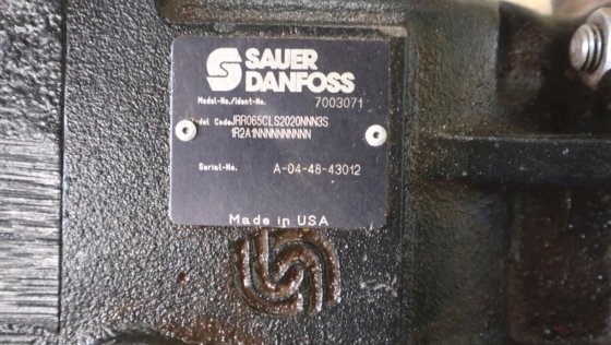 萨澳丹佛斯液压活塞泵 7003071