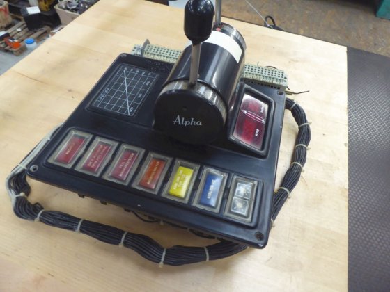 MAN B&W アルファトロニック マノフレパネル