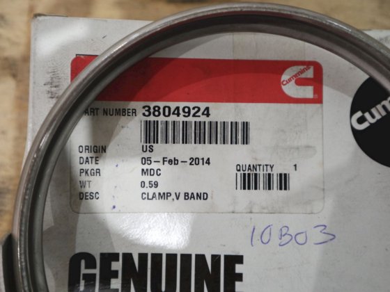 康明斯夹钳，V 型带