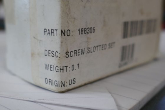 カミンズロッカーアーム調整ネジ 168306