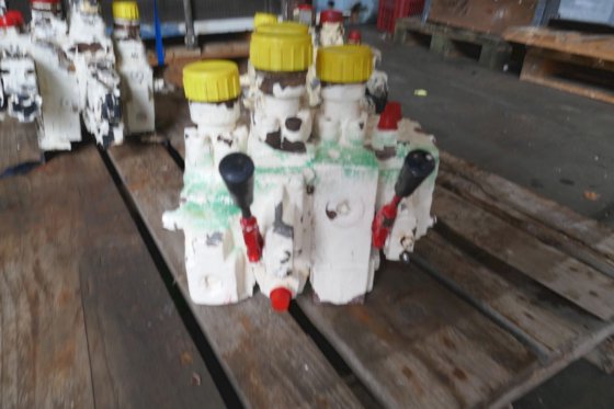 Válvula Danfoss PVG 32 2