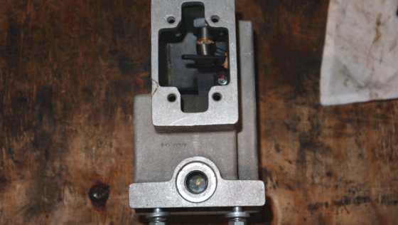 沃尔沃遍达电动推杆 3825454