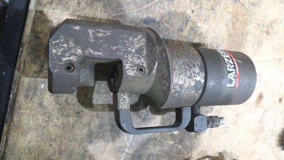 Larzep 液压切割机