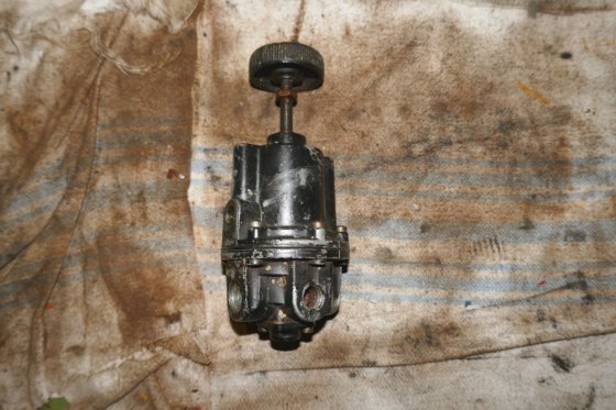 飞兆压力调节器 10224