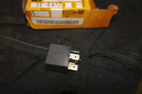 卡特彼勒 24V 5 针连续占空比继电器 3E-6477