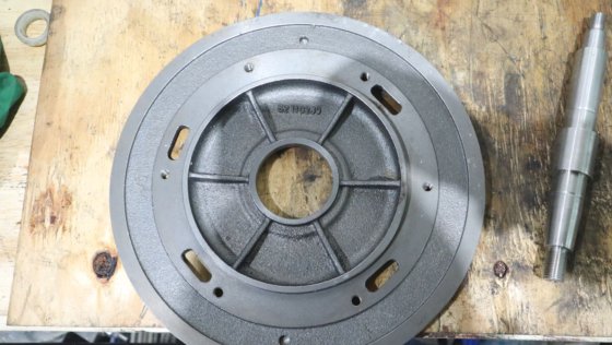 用于压缩机侧轴承和扩散器的法兰