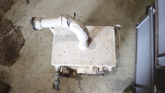 带液位开关的西部柴油机 LT 水箱